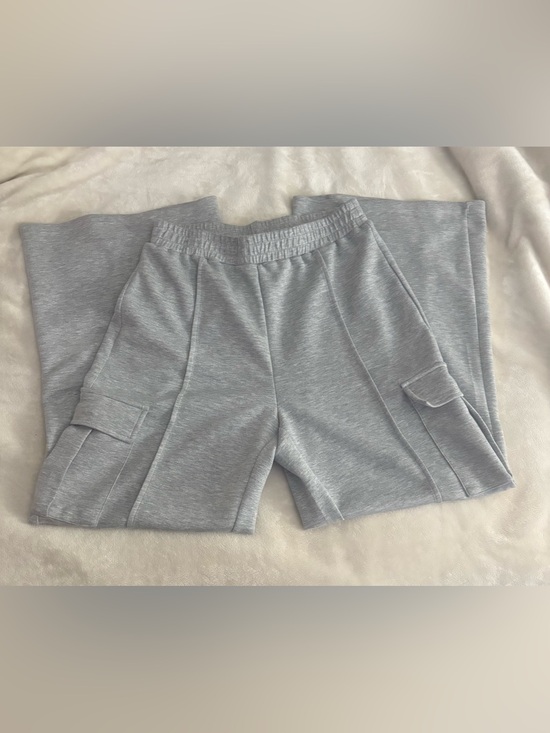 ALO Yoga Pants - Wide leg cargo sweatpants